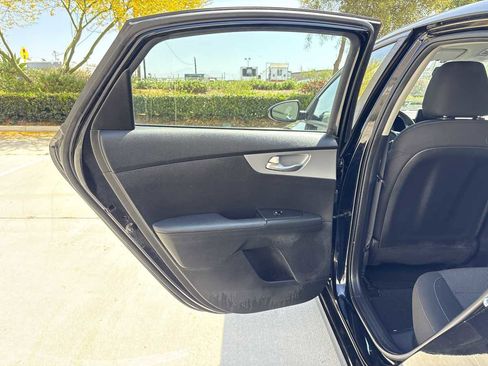Used 2023 Kia Forte LXS FWD image 11