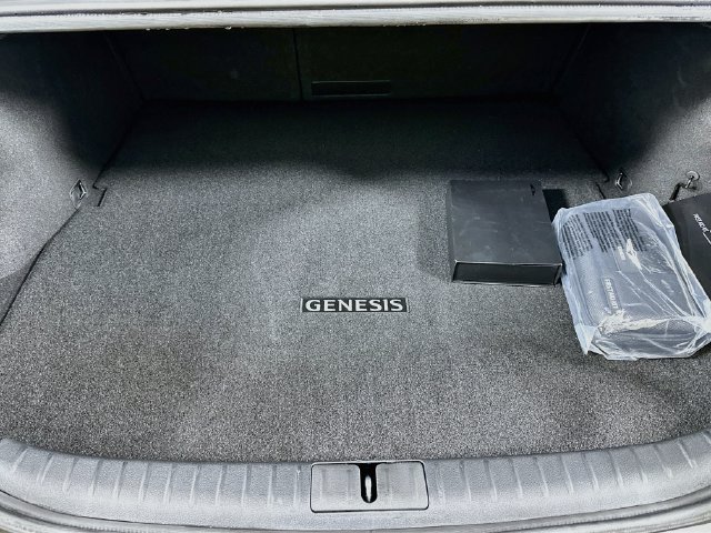New 2026 Genesis G70 2.5T RWD image 6