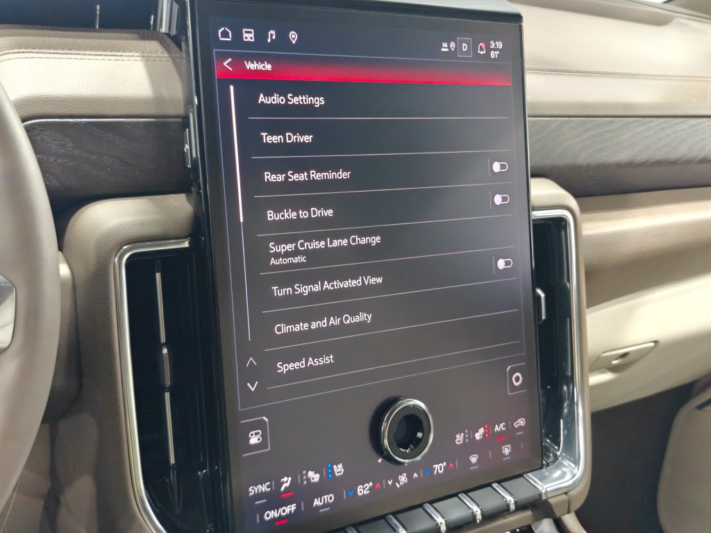 Used 2026 GMC Yukon Denali w/ Advanced Technology Package AWD/4WD image 61