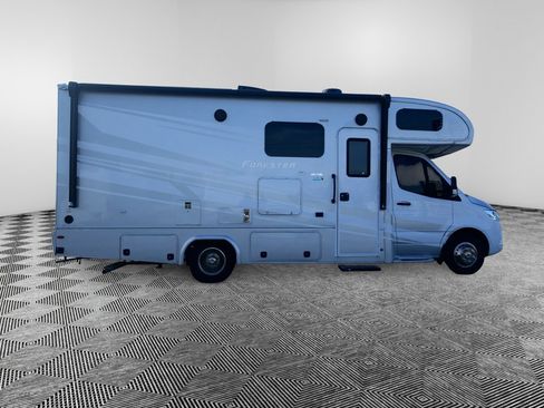 Used 2020 Mercedes-Benz Sprinter 3500 image 6