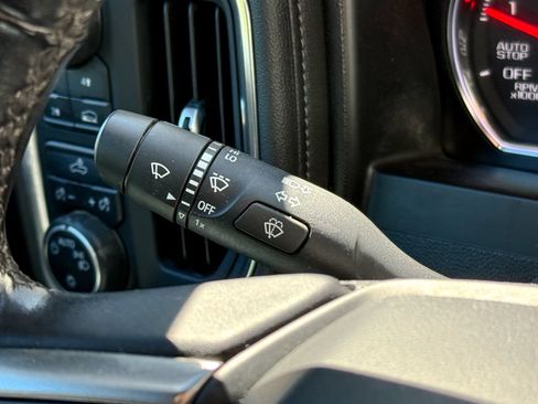 Certified 2021 Chevrolet Silverado 1500 LT AWD/4WD image 25