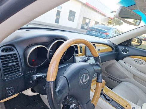Used 2002 Lexus SC 430 Convertible image 15