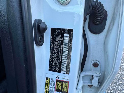 Used 2018 Toyota Camry SE image 10