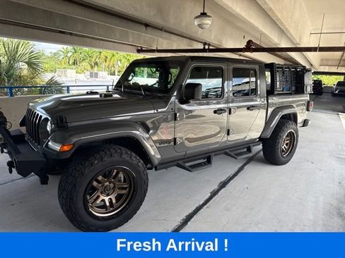 Used 2022 Jeep Gladiator Sport AWD/4WD image 1