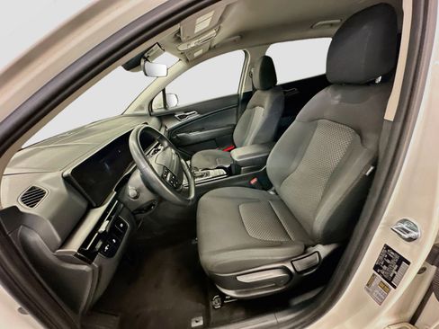 Used 2026 Kia Sportage LX AWD/4WD image 13