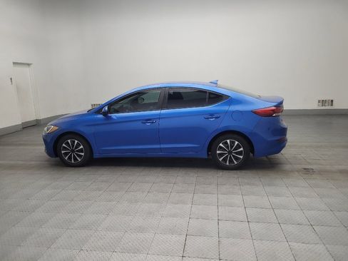 Used 2017 Hyundai Elantra SE image 3