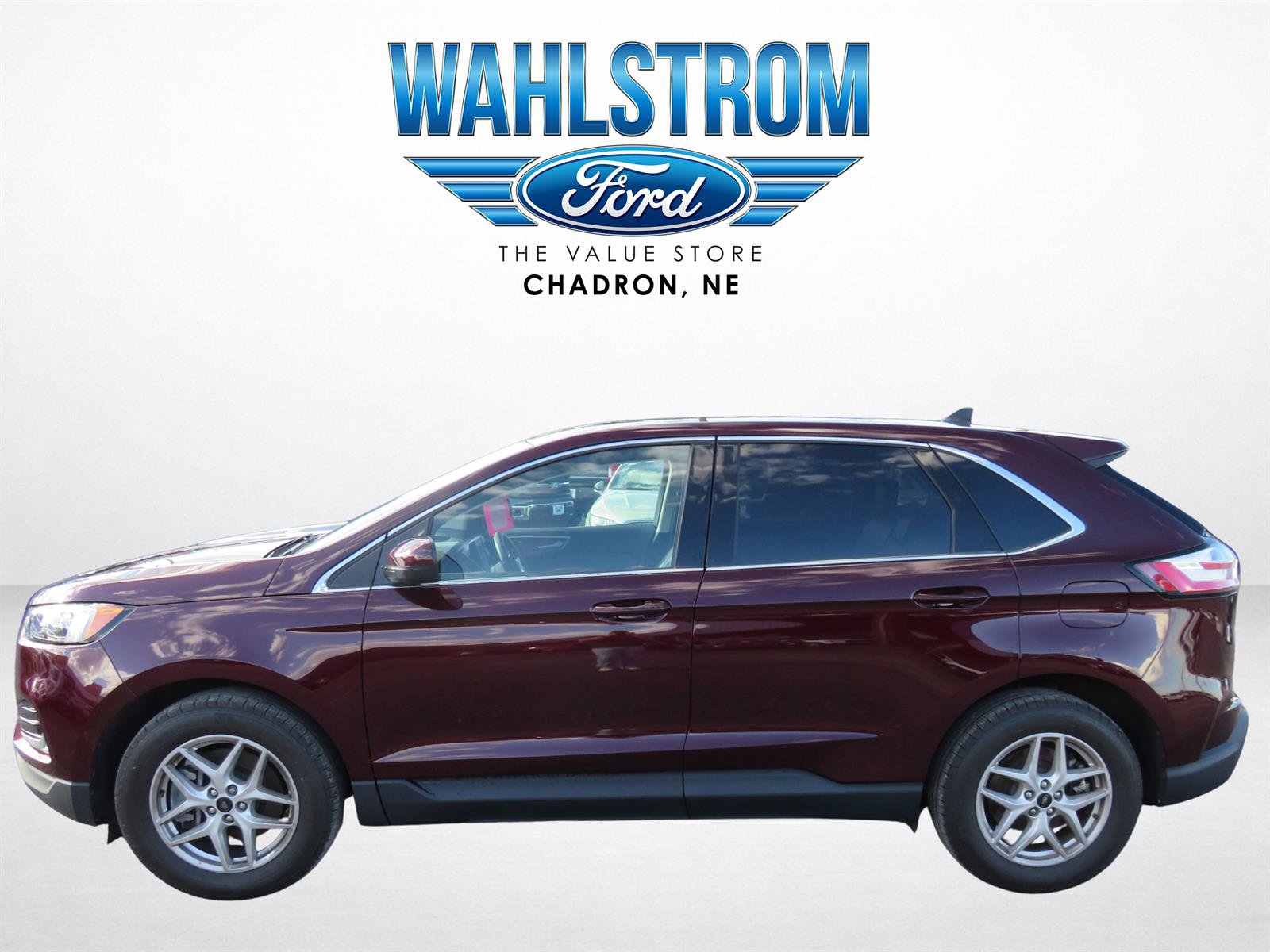 Used 2023 Ford Edge SEL w/ Convenience Package AWD/4WD image 2