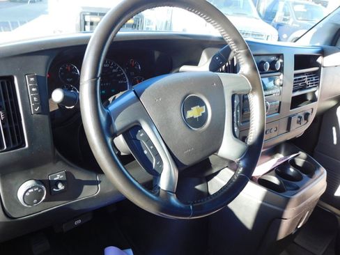 Used 2017 Chevrolet Express 3500 LT w/ LT Preferred Equipment Group image 11