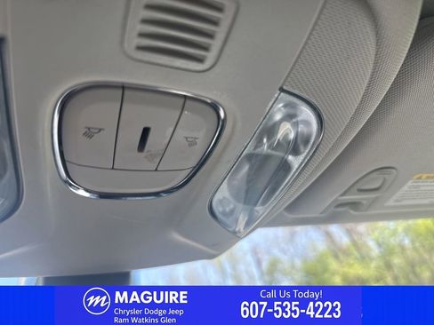 Used 2020 Jeep Compass Latitude FWD image 26