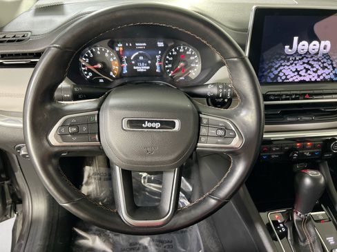 Used 2022 Jeep Compass Limited AWD/4WD image 11