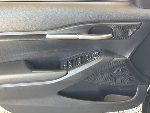 Used 2026 Kia Seltos LX FWD image 3
