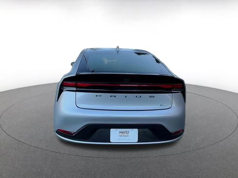 Used 2025 Toyota Prius LE image 12