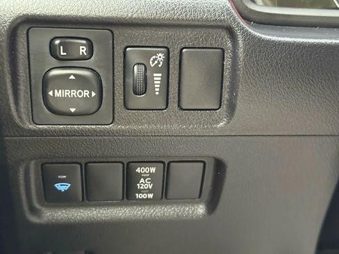 Used 2017 Toyota 4Runner SR5 image 28