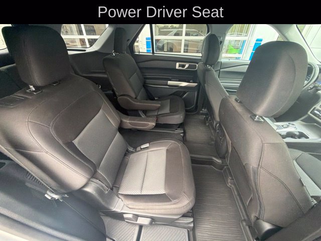 Used 2023 Ford Explorer XLT AWD/4WD image 25