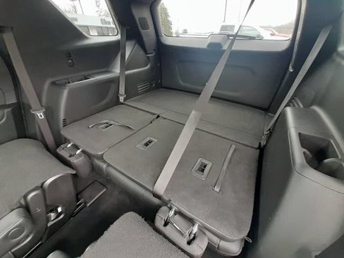 Used 2022 Chevrolet Traverse RS AWD/4WD image 51