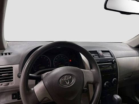 Used 2010 Toyota Corolla LE w/ All Weather Guard Pkg FWD image 8