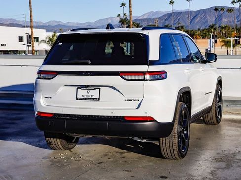 New 2025 Jeep Grand Cherokee Limited w/ Black Appearance Package image 9