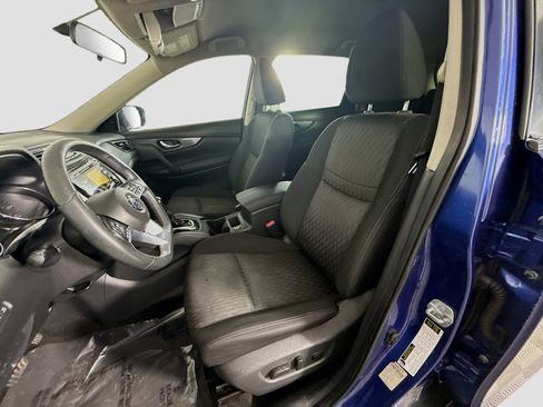 Used 2017 Nissan Rogue SV image 22