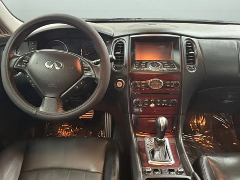 Used 2017 INFINITI QX50 2WD w/ Technology Package image 10