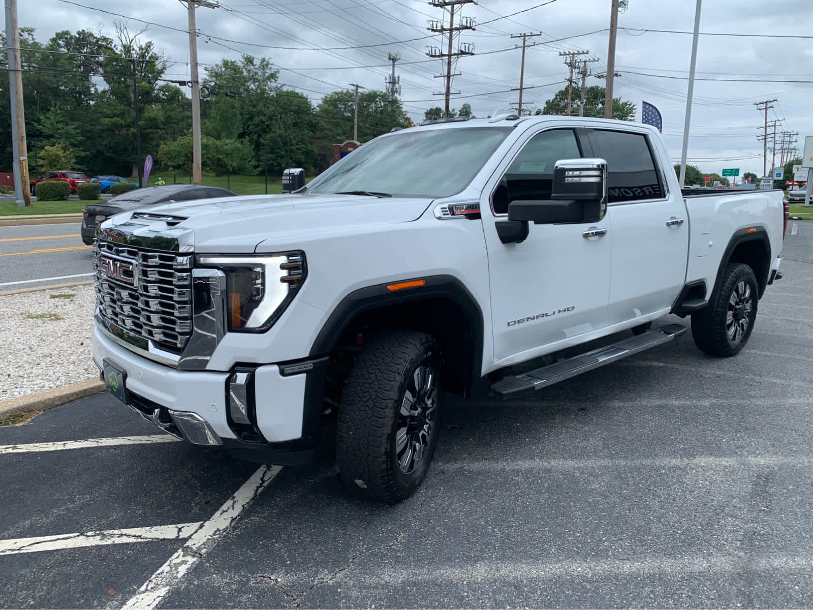 Used 2025 GMC Sierra 2500 Denali AWD/4WD image 3