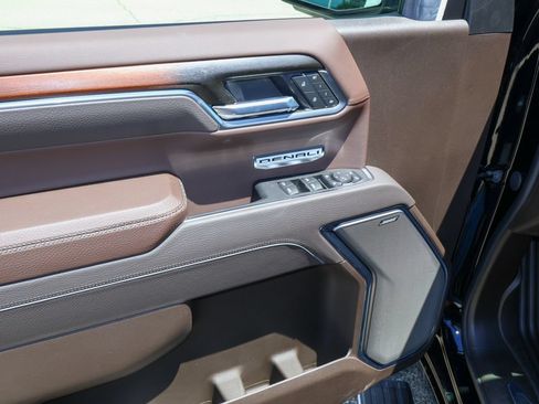 New 2026 GMC Sierra 1500 Denali w/ Denali Reserve Package AWD/4WD image 10