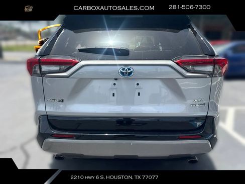 Used 2023 Toyota RAV4 XSE w/ XSE Grade Weather Package AWD/4WD image 4