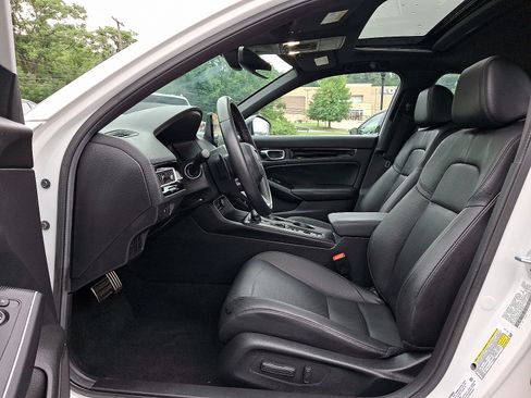 Used 2025 Honda Civic Sport image 13