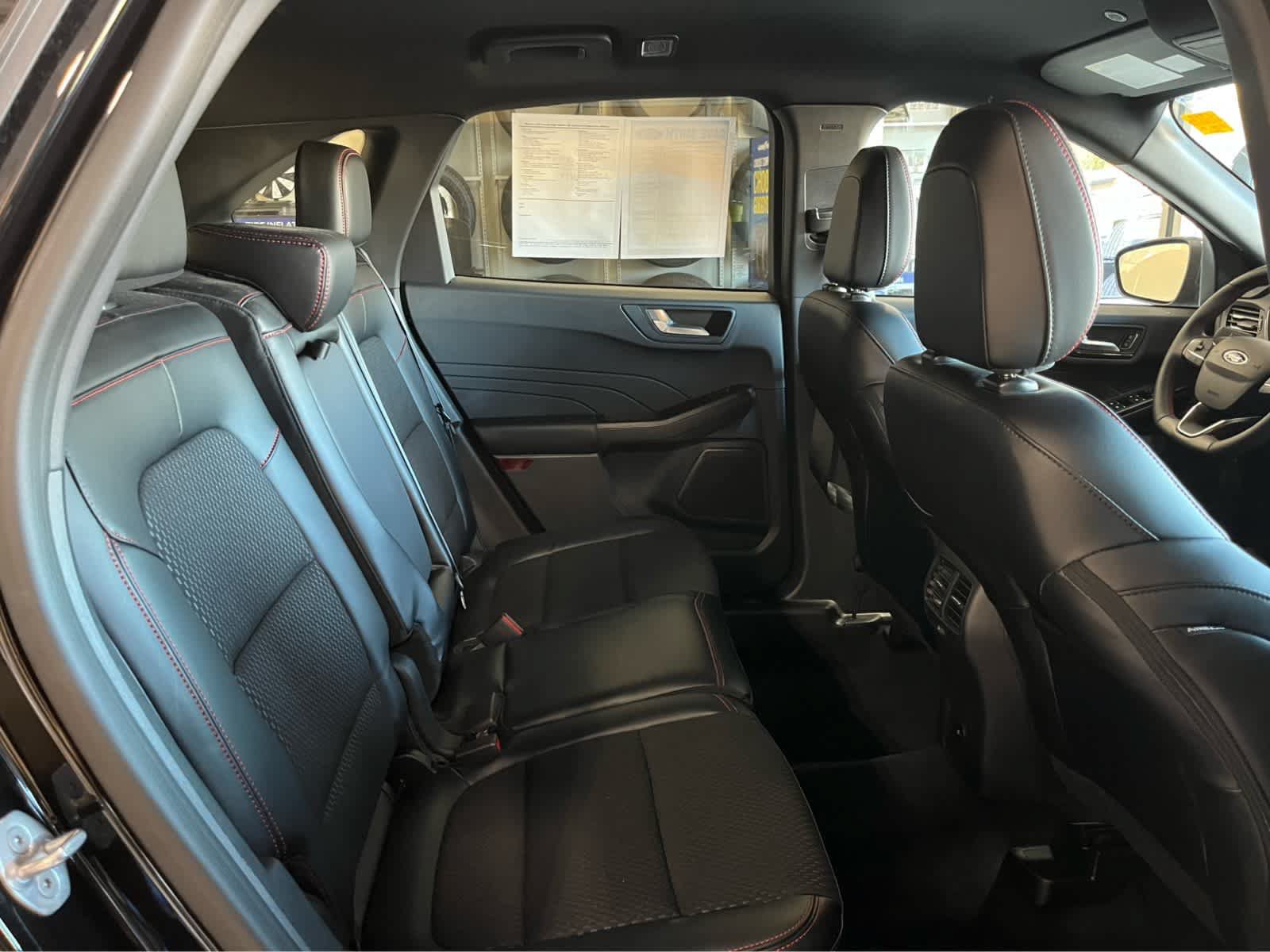 Used 2023 Ford Escape ST-Line w/ Tech Pack #1 FWD image 31