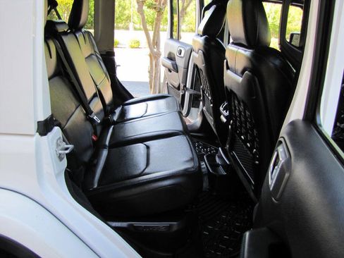 Used 2023 Jeep Wrangler Unlimited Rubicon 4xe w/ Cold Weather Group image 19