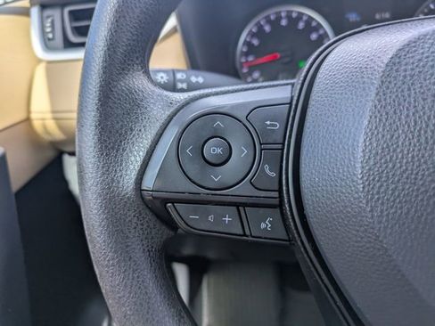 Used 2022 Toyota RAV4 XLE w/ Convenience Package FWD image 24