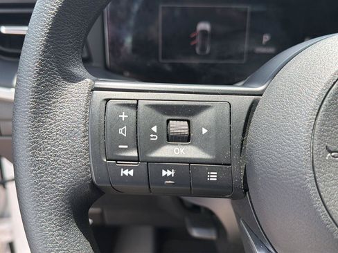 Used 2025 Nissan Kicks S FWD image 20