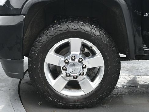 Used 2016 GMC Sierra 2500 Denali w/ Duramax Plus Package image 24