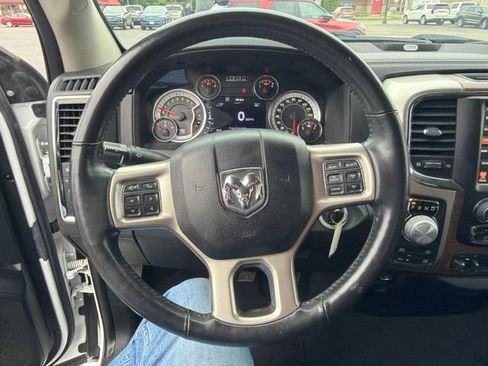 Used 2017 RAM 1500 Laramie AWD/4WD image 12
