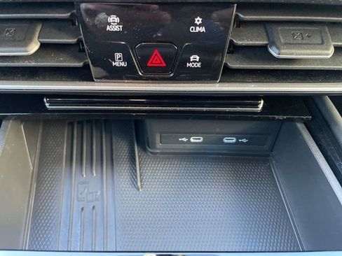 Certified 2025 Volkswagen Atlas SEL image 23