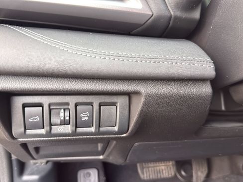 Used 2024 Subaru Outback Touring XT AWD/4WD image 17