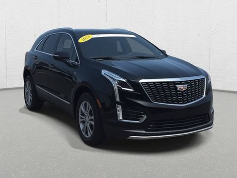Certified 2023 Cadillac XT5 Premium Luxury AWD/4WD image 3