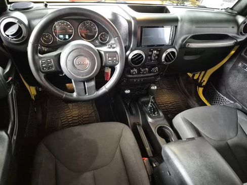 Used 2015 Jeep Wrangler Unlimited Sport w/ Quick Order Package 24S AWD/4WD image 10