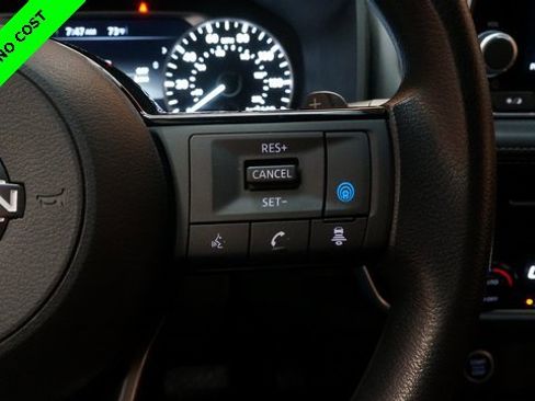 Used 2022 Nissan Rogue SV image 23