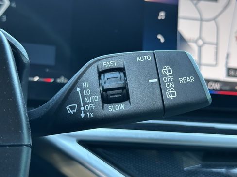 Certified 2023 BMW X7 xDrive40i w/ M Sport Package image 38