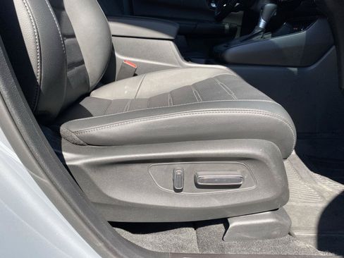 Used 2026 Honda CR-V EX-L image 36