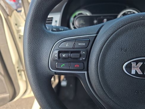 Used 2019 Kia Niro LX image 20