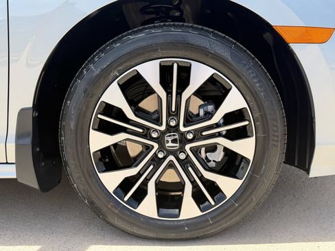 New 2026 Honda Odyssey Elite image 11