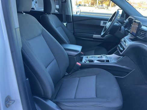 Used 2023 Ford Explorer XLT w/ Class IV Trailer Tow Package image 20