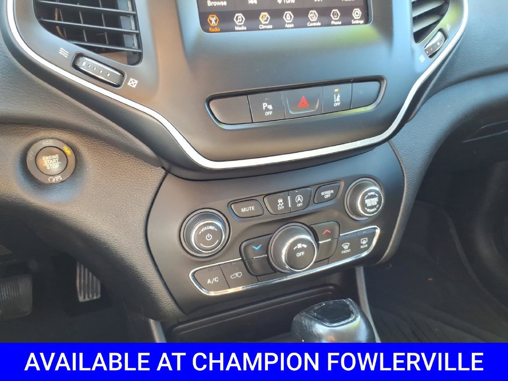 Used 2021 Jeep Cherokee Latitude Plus AWD/4WD image 21