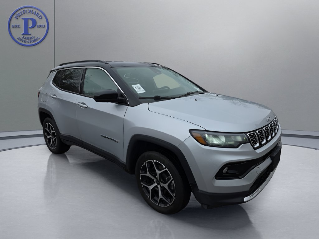 Used 2025 Jeep Compass Limited AWD/4WD image 1