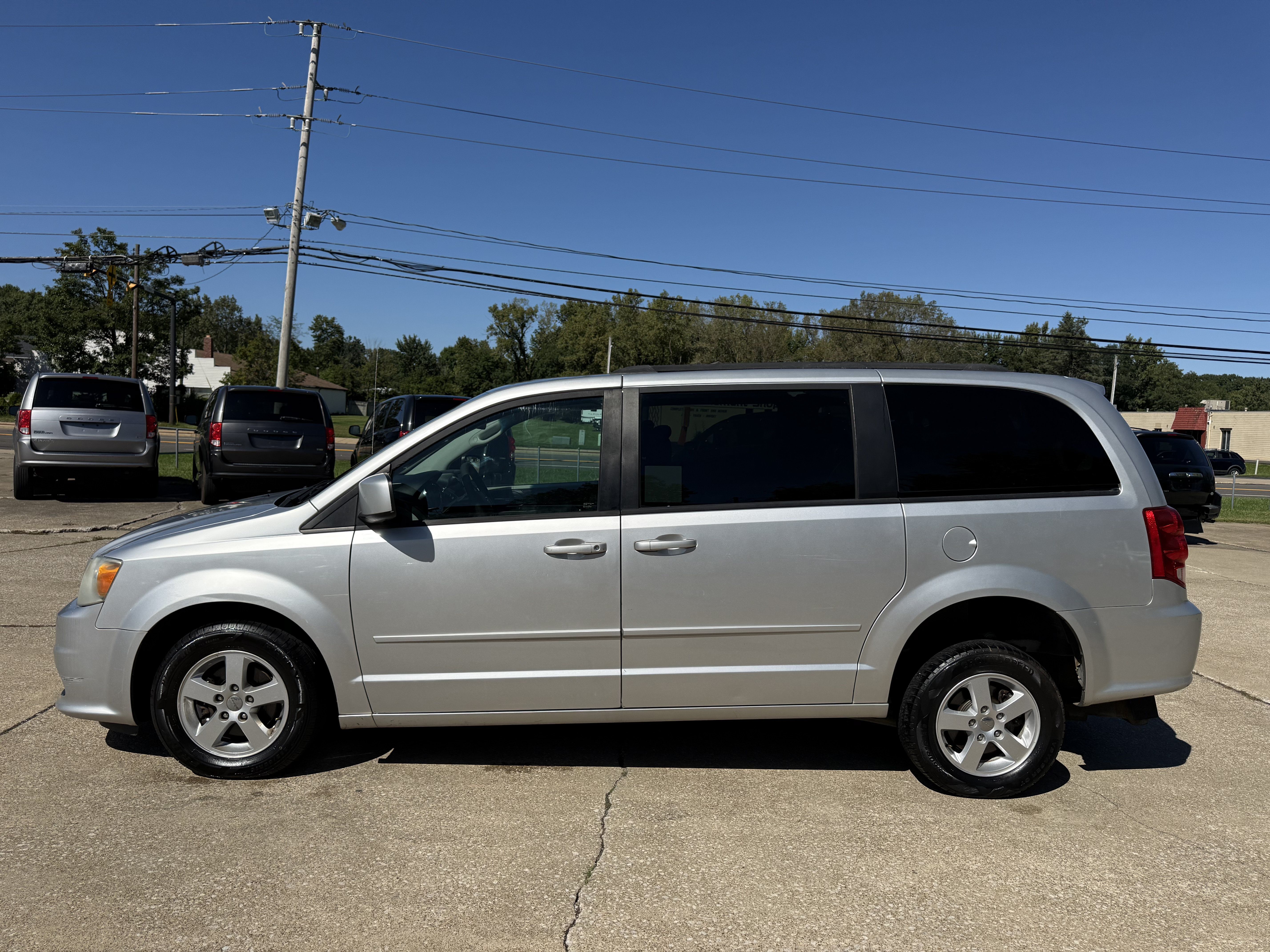 Used 2012 Dodge Grand Caravan SXT FWD image 6