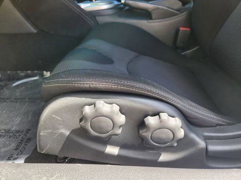 Used 2010 Nissan 370Z Roadster RWD image 16