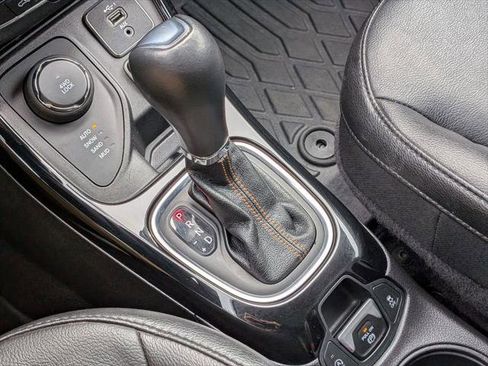 Certified 2020 Jeep Compass Limited AWD/4WD image 16