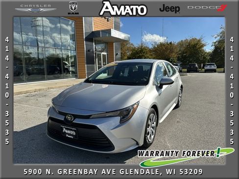 Used 2023 Toyota Corolla LE image 1