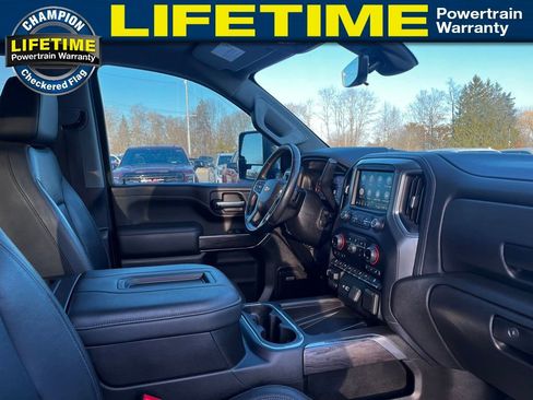 Used 2020 Chevrolet Silverado 2500 LTZ w/ LTZ Premium Package image 33